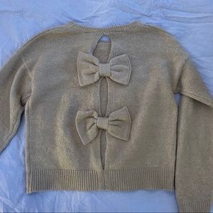 Bow back sweater